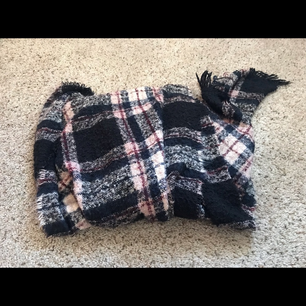 Plaid blanket scarf